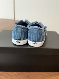 26S Slip-on Sneakers
