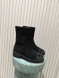 26S Ankle Boots