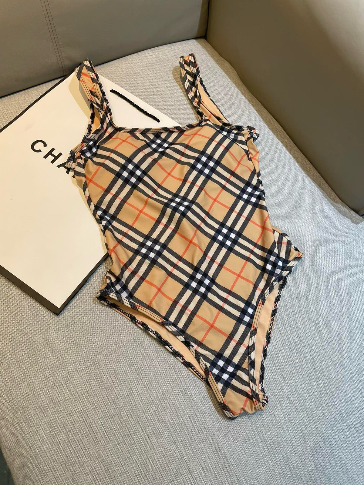 Check One Piece Set