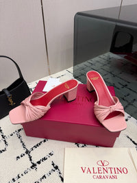 26S Garavani Annet Mules