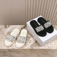 Dway Oblique Embroidered Slide