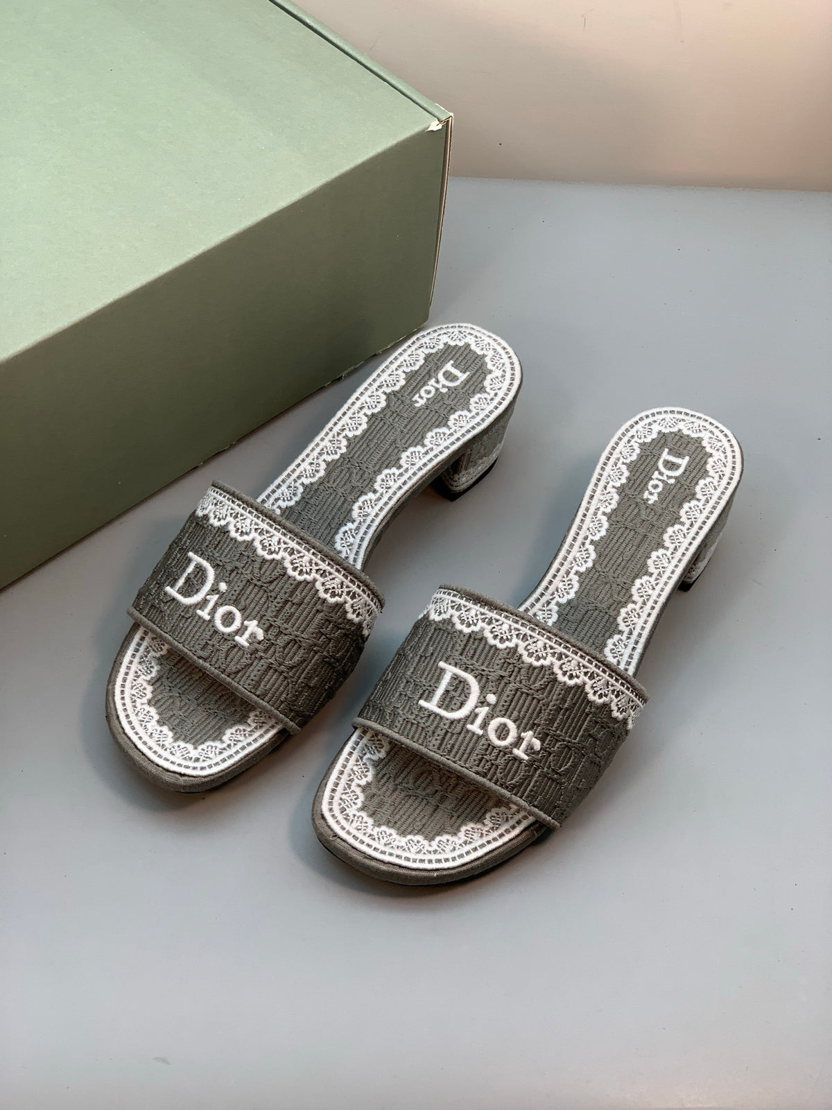 Dway Slides