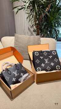 OnTheGo Tote Bag