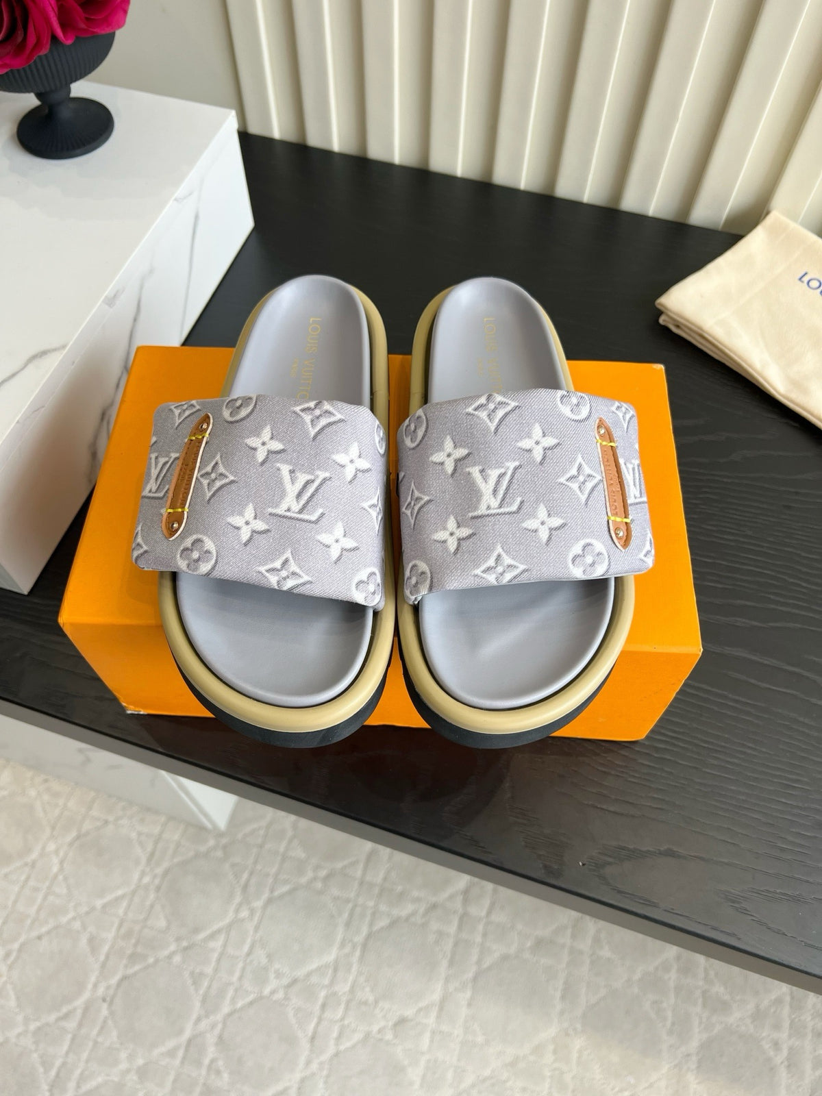 Pool Pillow Flat Comfort Mules