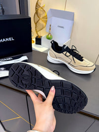 Logo Sneakers