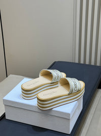Dway Slides