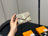 Victorine Wallet