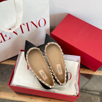 Garavani Rockstud Ballet Flats