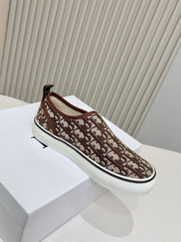 Saltwind Slip-On Sneakers