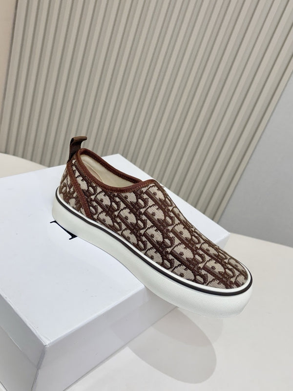 Saltwind Slip-On Sneakers