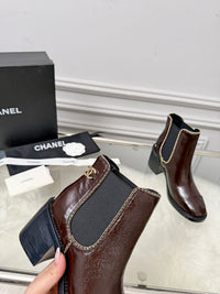 Logo Chelsea Boots