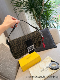Zucca Baguette Bag