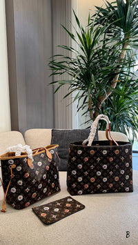 Neverfull MM Tote