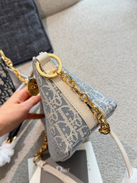 Montaigne Pouch Bag