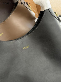 Brooklyn 28 Hobo Shoulder Bag