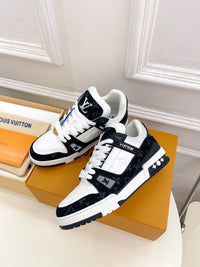 Logo Trainers
