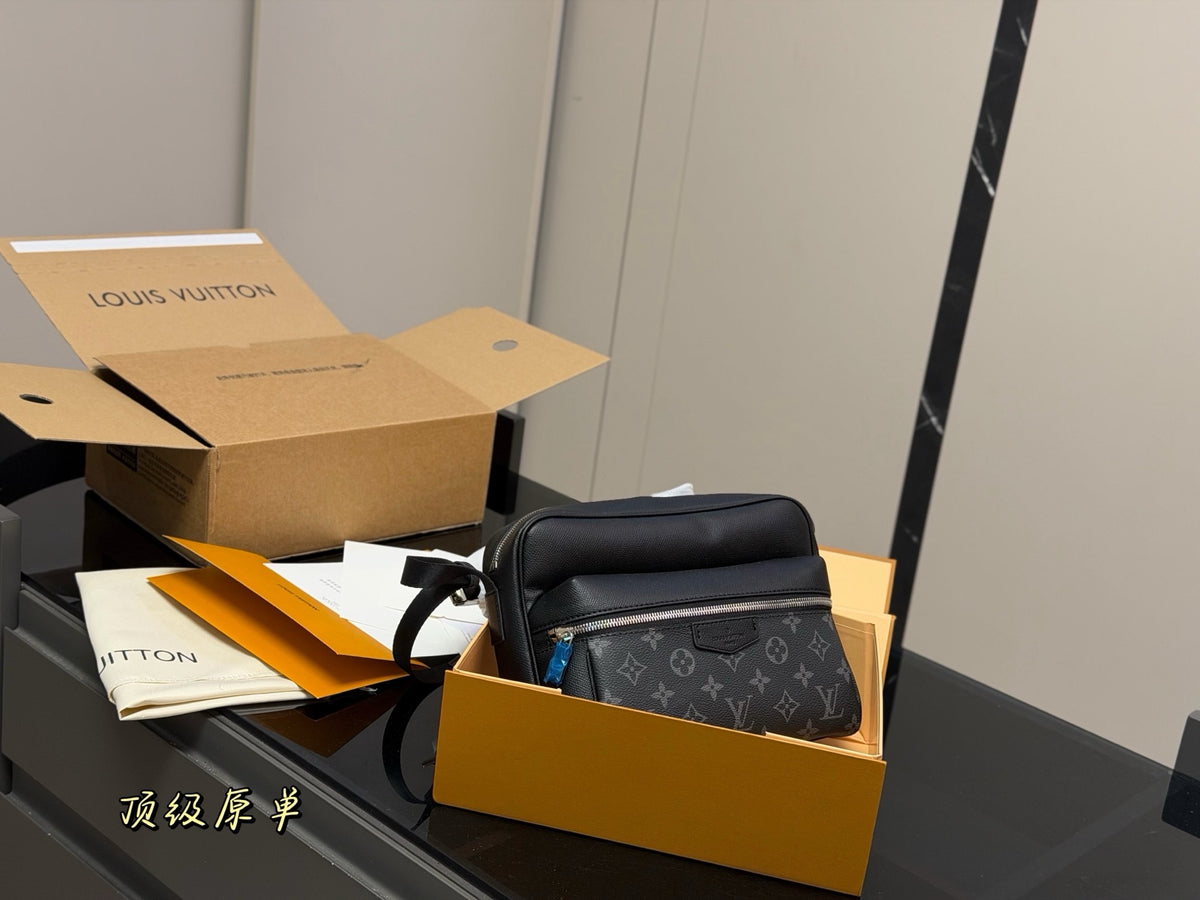 Trio Messenger Bag