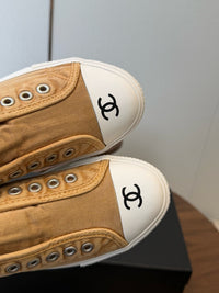 26S Slip-on Sneakers