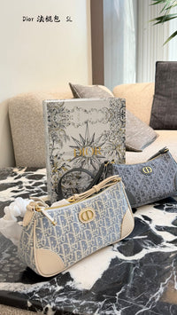Montaigne Wanderlust Mini Bag