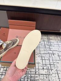 Nantucket Walk Sneakers