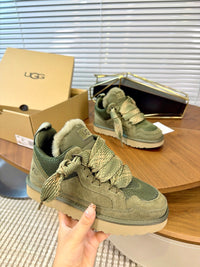 Lowmel Sneakers