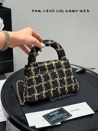 Kelly Re-Edition Bag