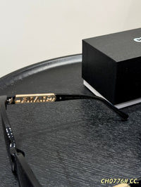 5559 Rectangle Logo Sunglasses
