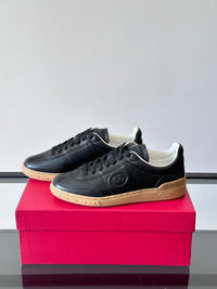 Upvillage Panelled Leather Sneakers