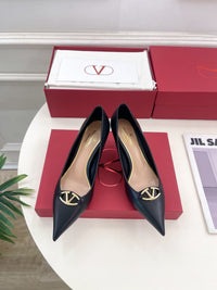 Garavani VLogo Pumps 6cm