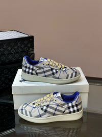 Vintage Check Sneakers
