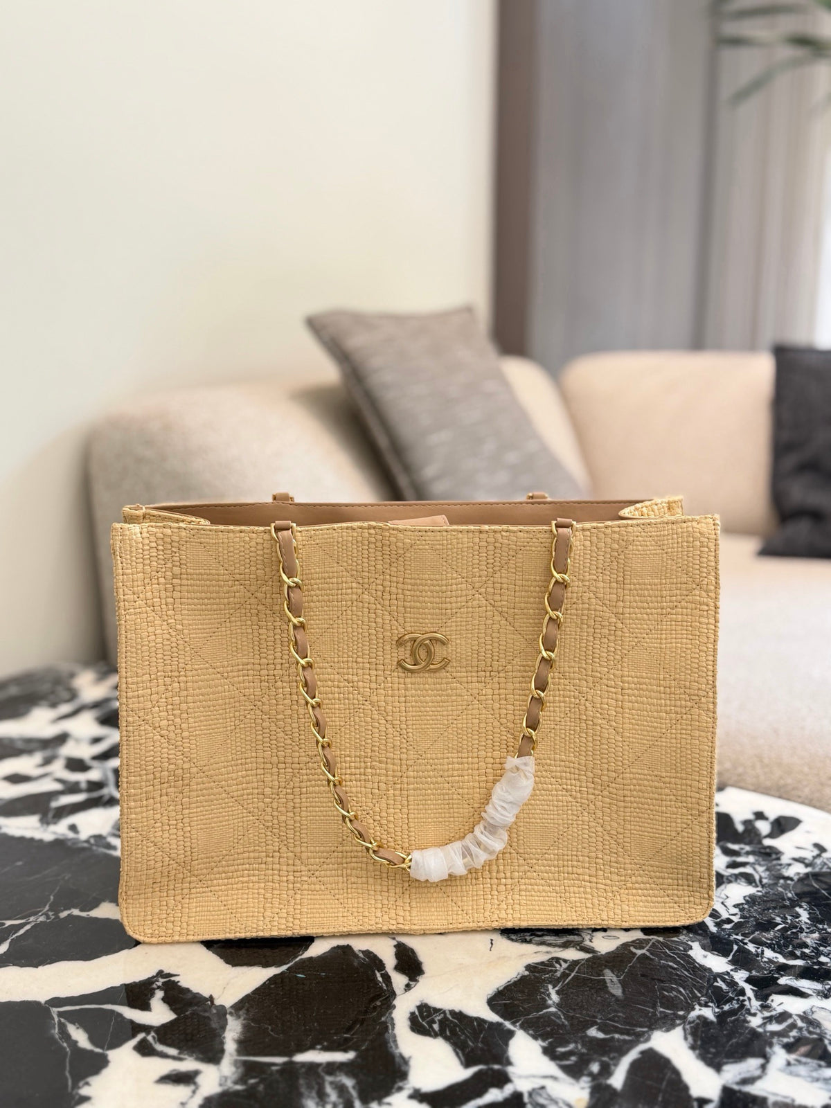 Braided Raffia Tote