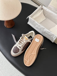 26S True Star Sneakers