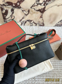 Extra Pocket L19 Leather Pouch
