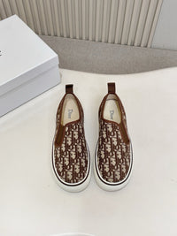 Saltwind Slip-On Sneakers