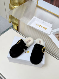 Médaillon Buckle Mules