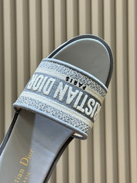 Dway Slides