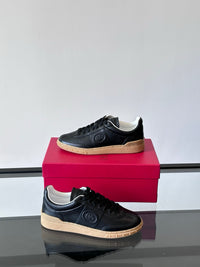 Upvillage Panelled Leather Sneakers