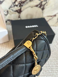 25B Top Handle Flap Bag