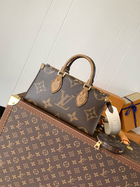 OnTheGo East West Bag