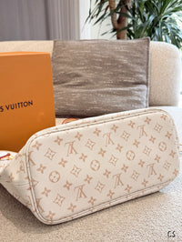 Neverfull MM Tote Bag