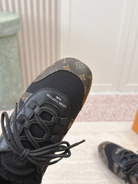 26S Sneakerina
