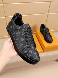 Low Top Sneakers