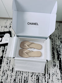 26A Times Square Thong Sandals