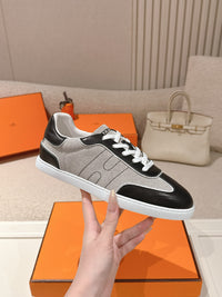 Boomerang Sneakers