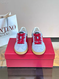 Upvillage Panelled Leather Sneakers
