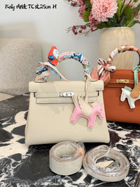 Kelly 25 Bag Craie Togo Leather