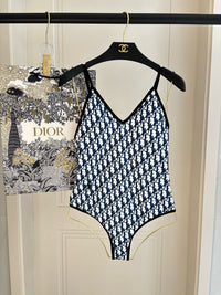 Logo One Piece Set