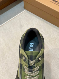 Vintage Check Runner Sneakers