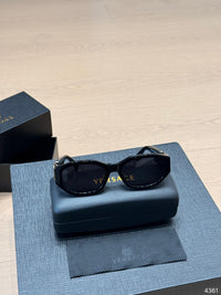 Medusa Biggie Sunglasses