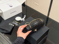 Caviar Trendy Handle Clutch